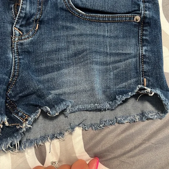 Express Shorts - Denim Blue - Picture 2 of 5